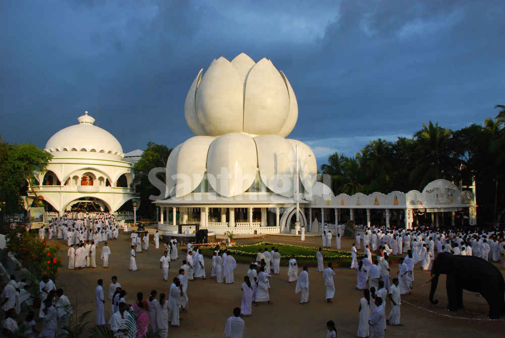 Santhigiri ashram.jpg