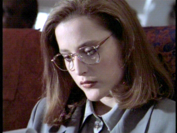 scully-reads.jpg