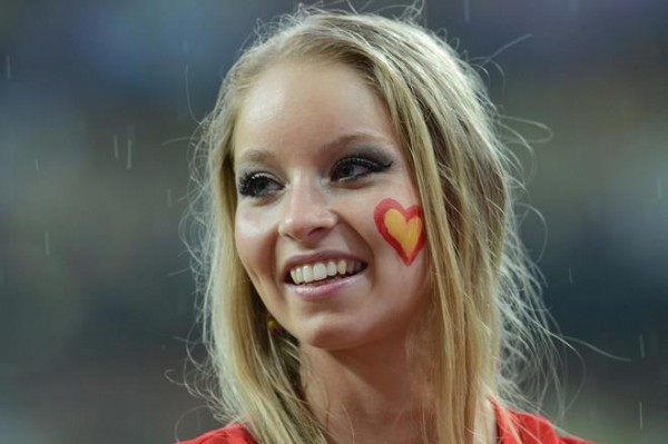 sexy-spanish-girl-euro-2012-600x399.jpg