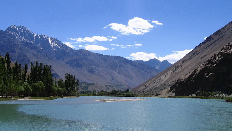 Shandur-Lake.jpg