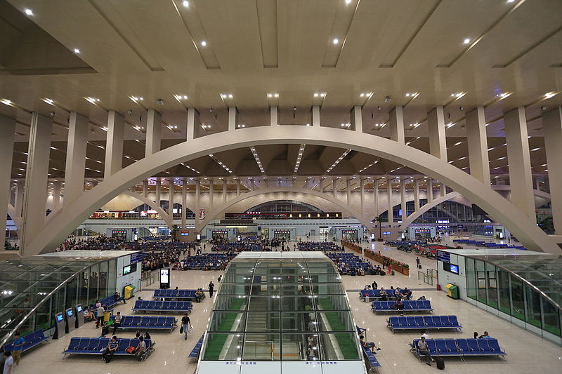 Shijiazhuang_Railway_Station_2013.08.31_20-43-00.jpg