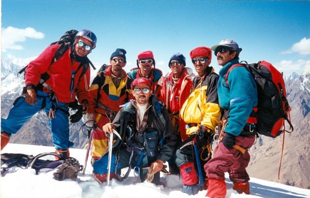 Shimshali_Mountaineers.jpg