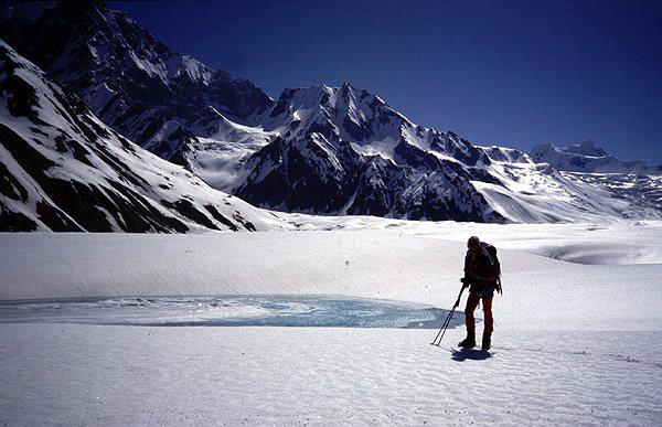 Snow-Lake-Pakistan-3.jpg