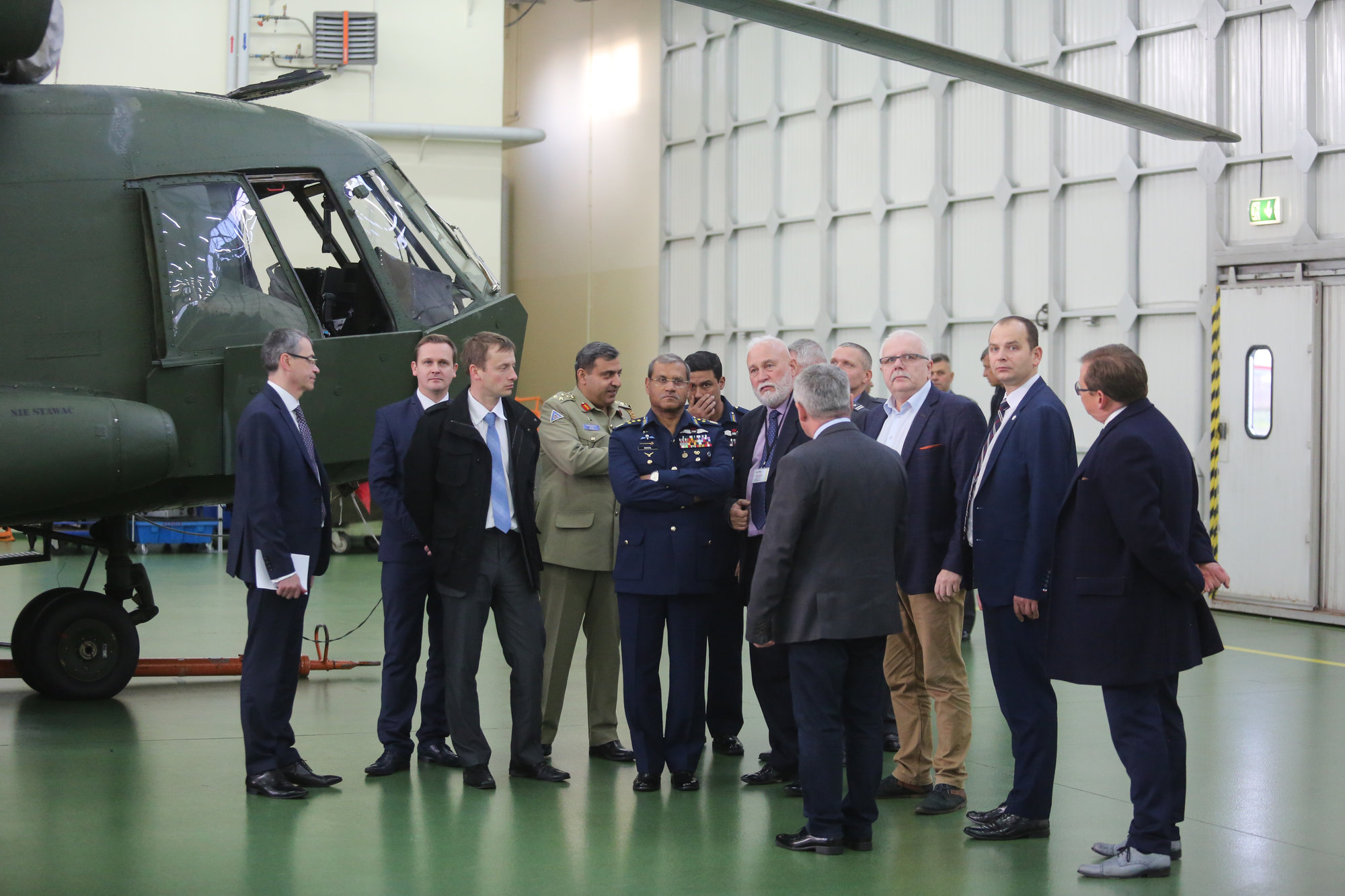 Sohail Aman visit to Poland (Mi-17 repair and overhaul) 24 Nov, 2017 meeting055.jpg