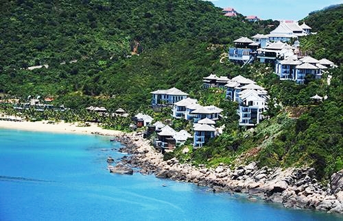 Son Tra-home to a number of modern and luxurious resorts today.jpg