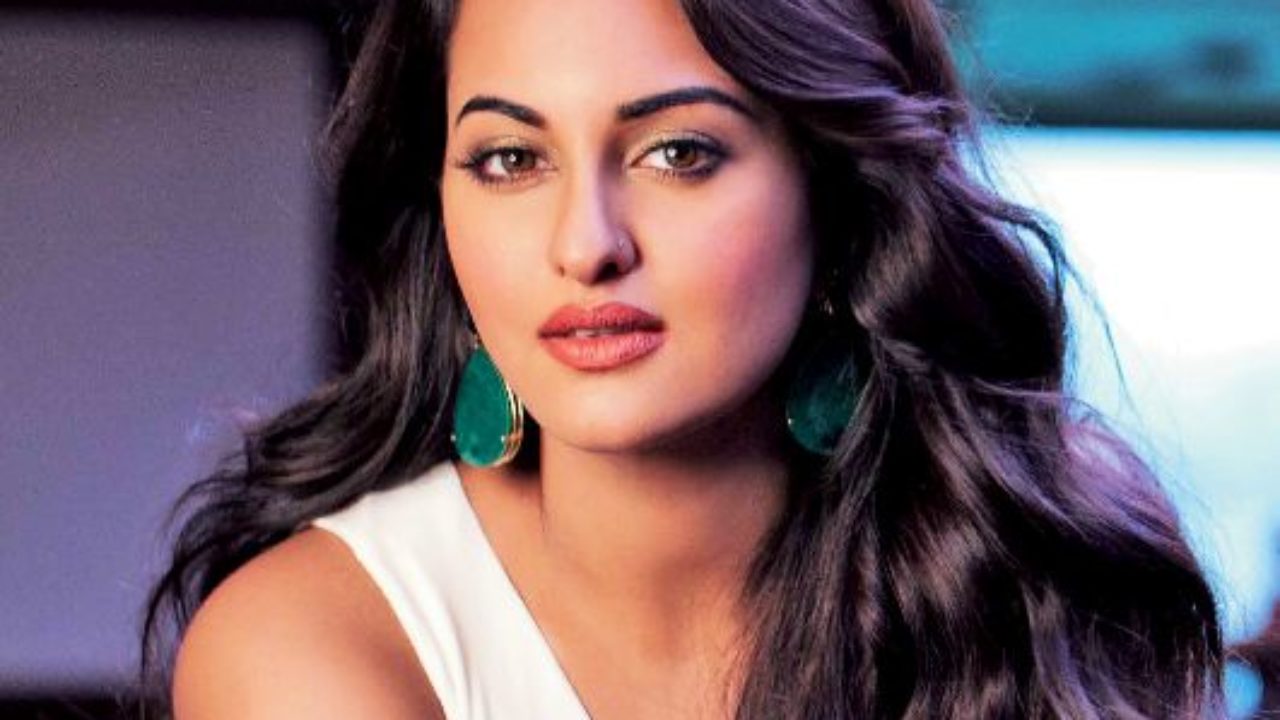 Sonakshi-Sinha-1-1280x720.jpg