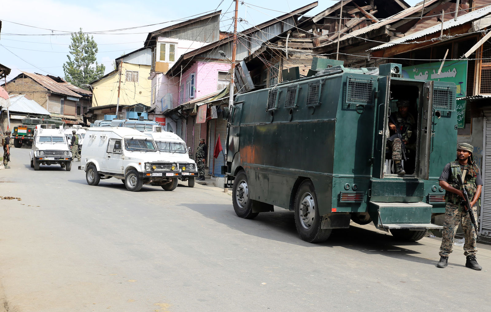 sopore-gunfight.jpg