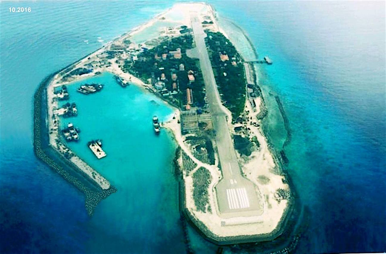 Spratly island view.jpg