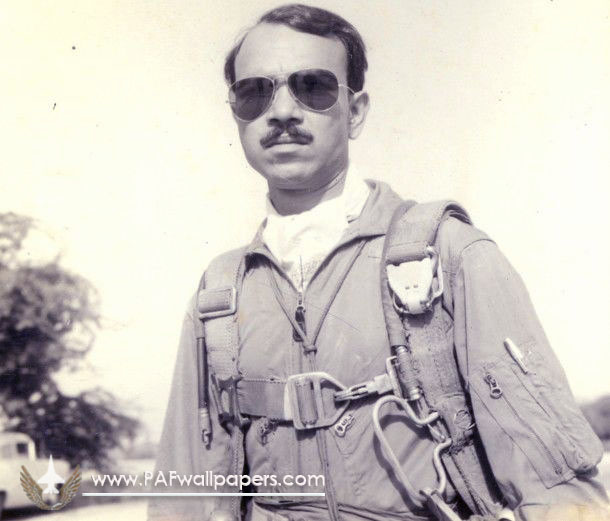 sqn_ldr_m_m_alam_ace_pilot_01.jpg