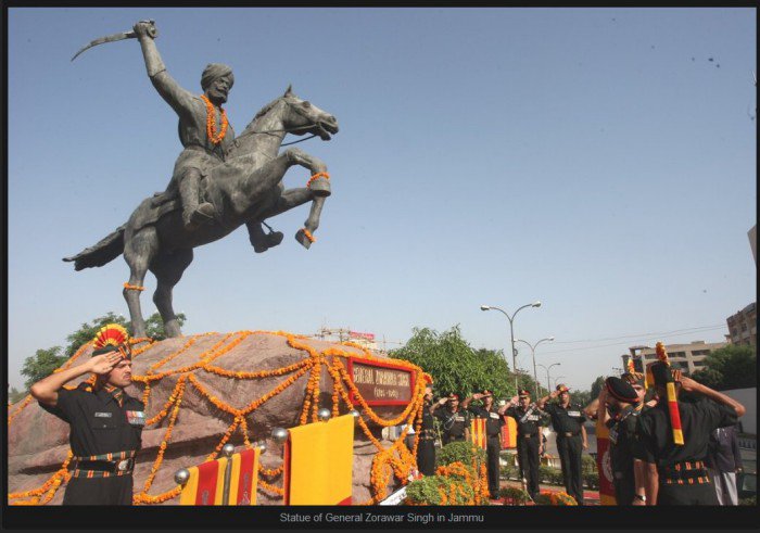 StatueInJammu.jpg