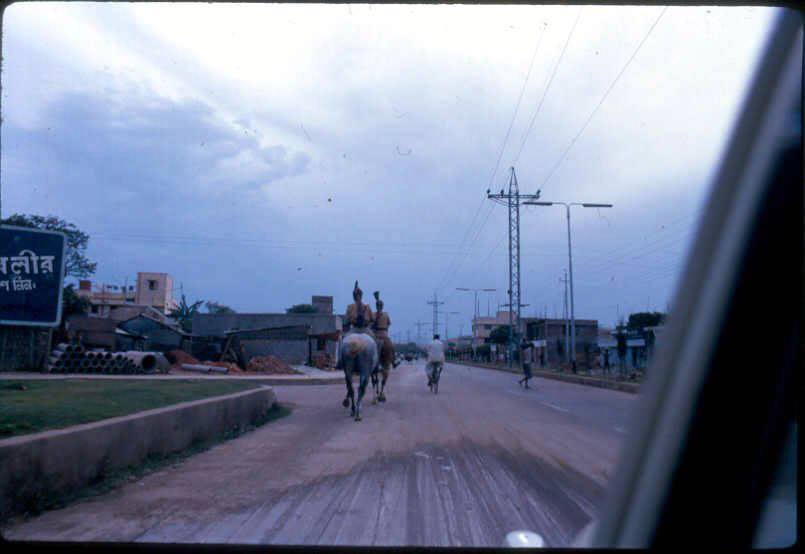 Street scene of Dhaka (1960s) c.jpg