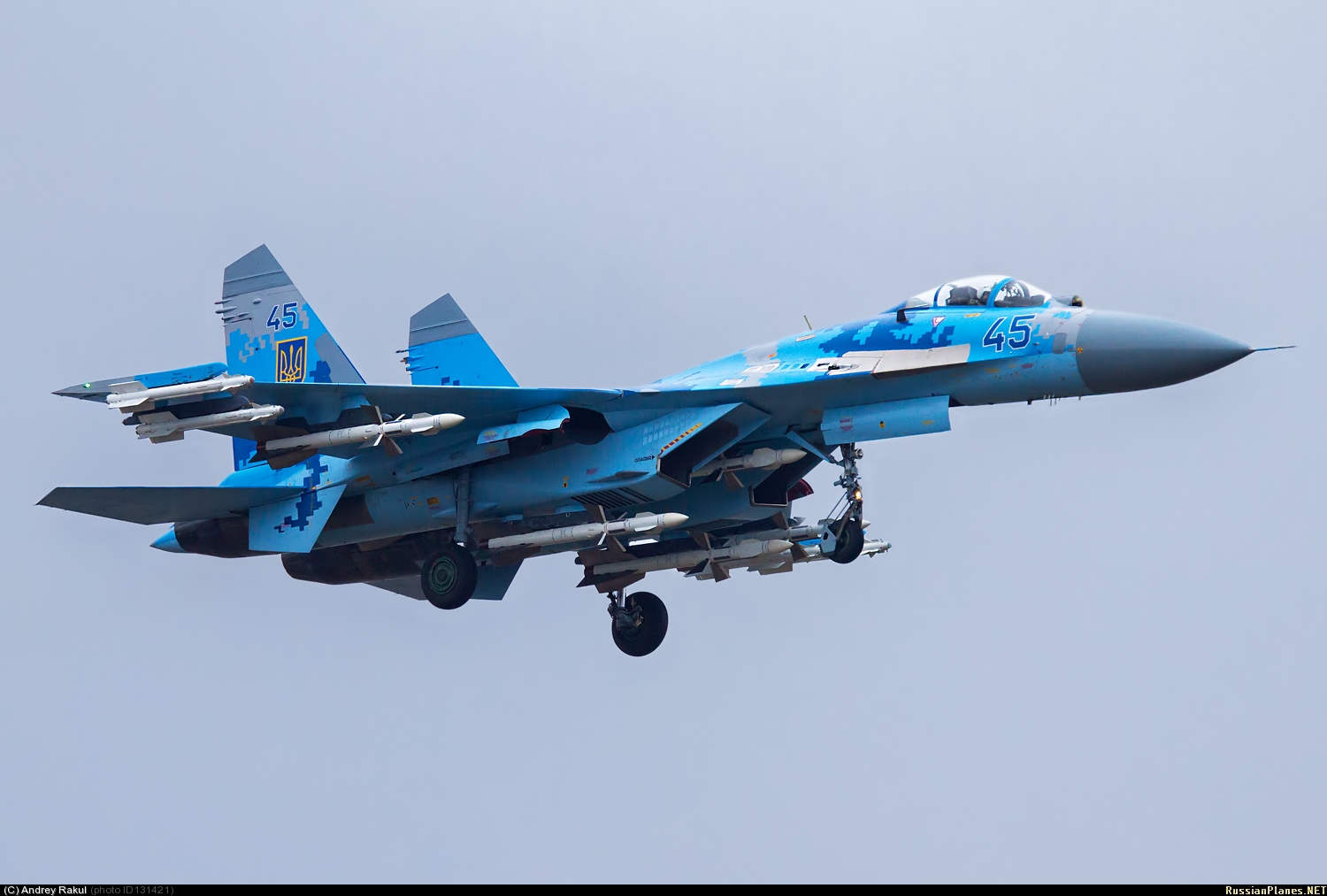 Su-27 + R-27.jpg