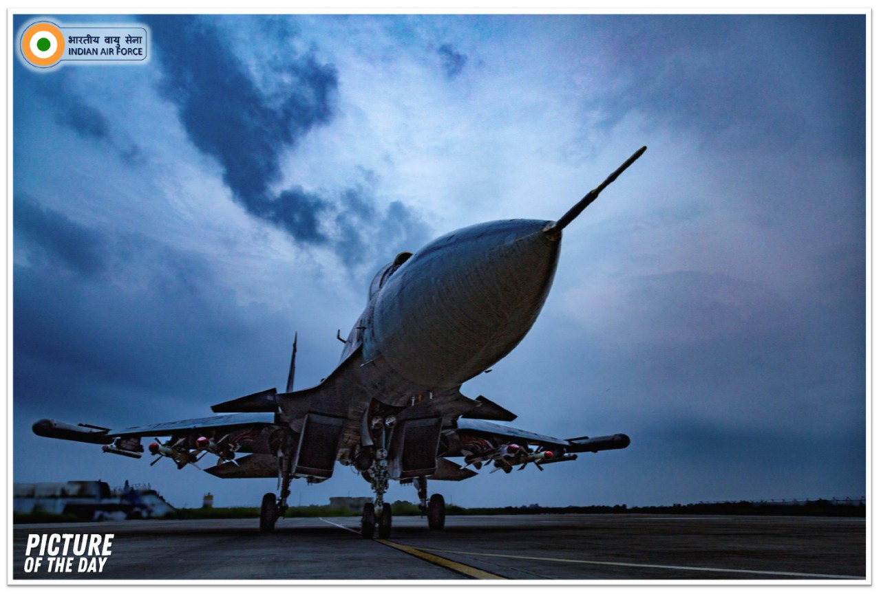 Su30 MKI with SAP518 Jammers.jpg