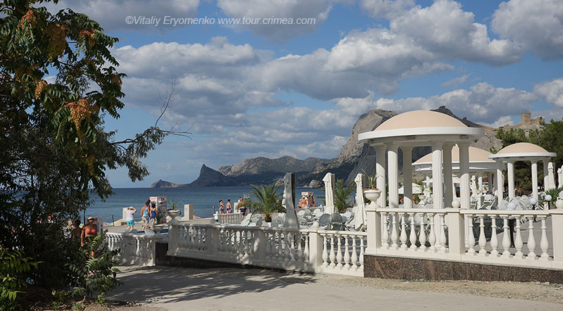 sudak-novaya-naberezhnaya-arxitekturnie-silueti-2013[1].jpg