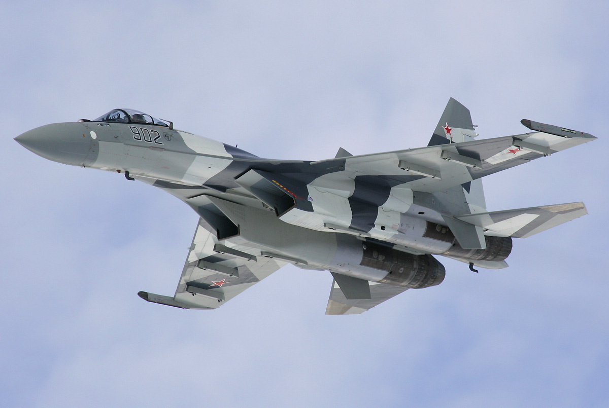 Sukhoi_Su-35S_in_2009.jpg