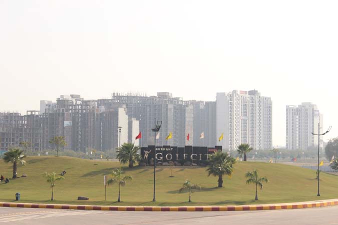 Sushant golf city 5.jpg