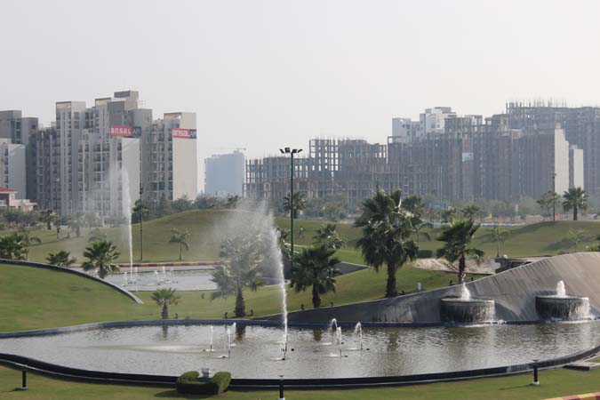 Sushant golf city 6.jpg