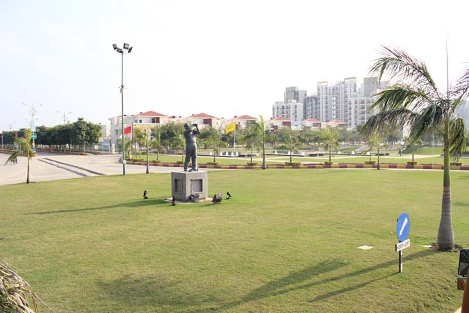 Sushant golf city 7.jpg