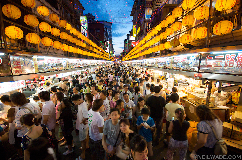 Taiwan-keelung-night-market-open-air[1].jpg