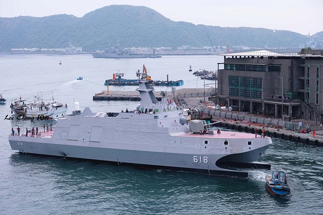 Taiwan_ROC_Navy_Catamaran_corvette_Tuo_River_2.jpg