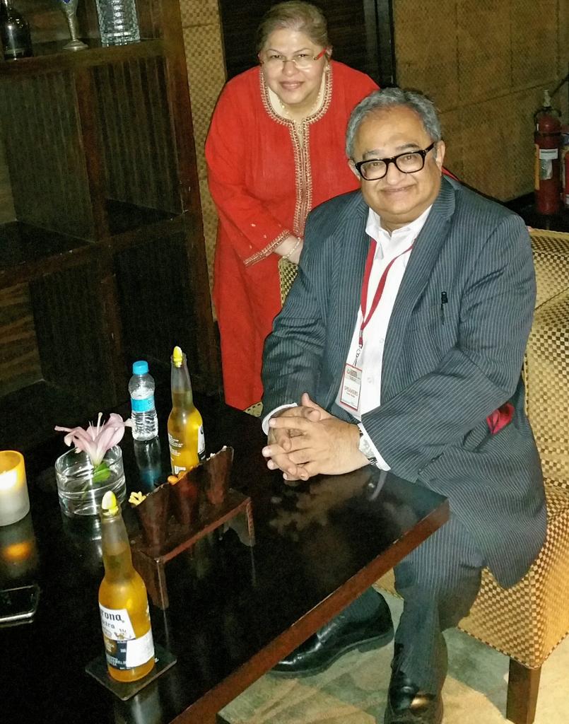 Tarek Fatah & Ayesha Siddiqa.jpg