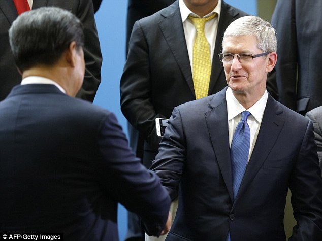 Tim Cook welcome Xi.jpg