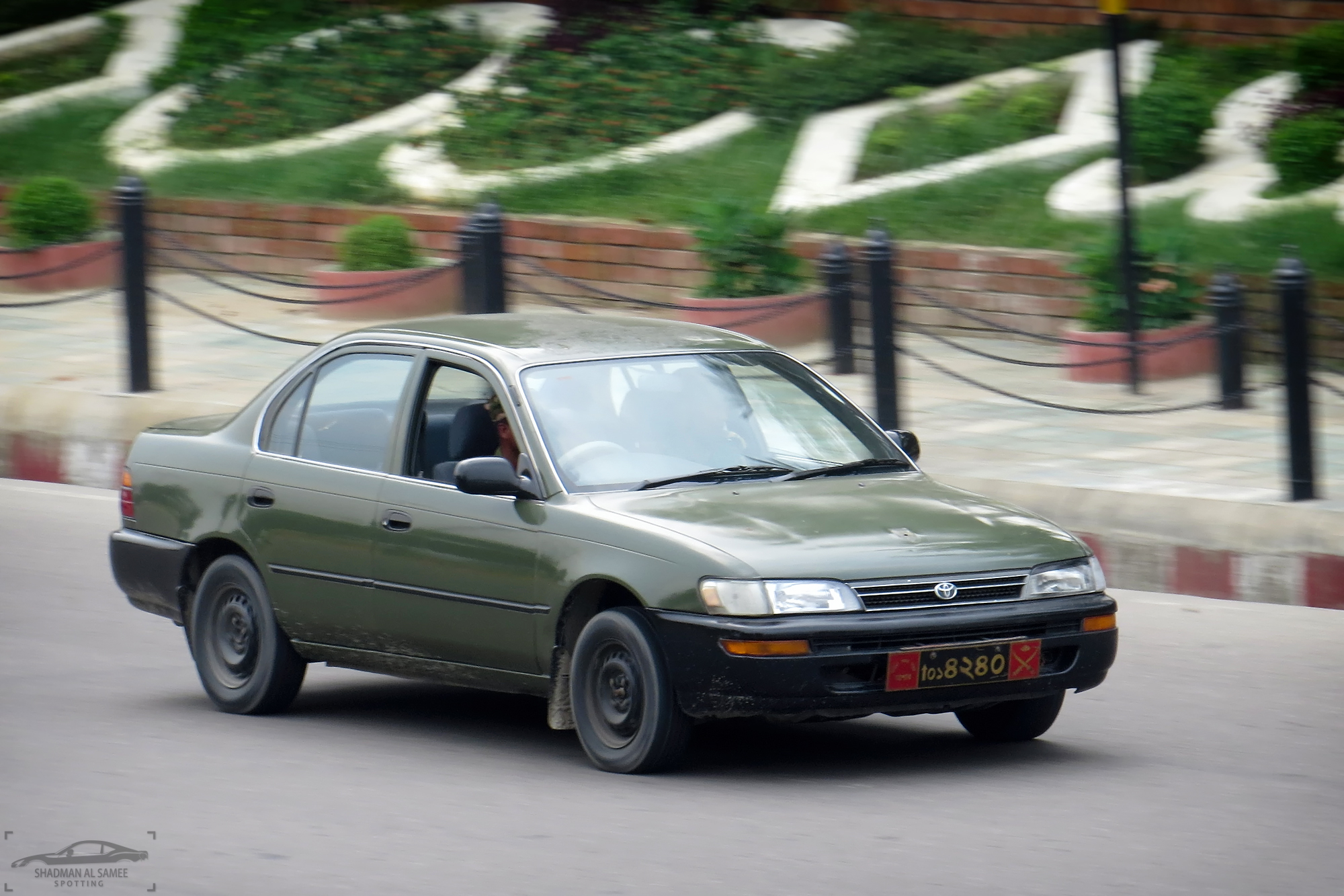 Toyota_Corolla_E100_staff-car.jpg