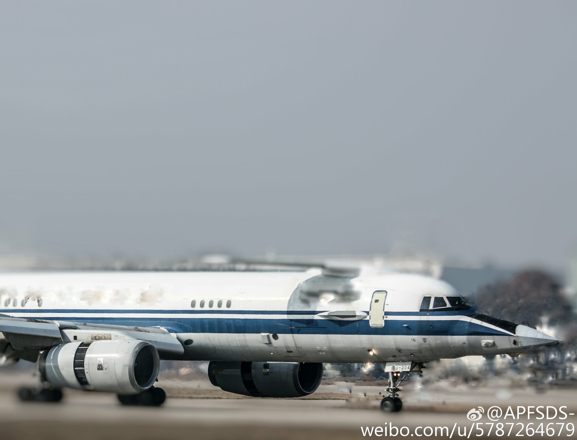 Tu-204C as J-20 radar testbed - 20170203.jpg