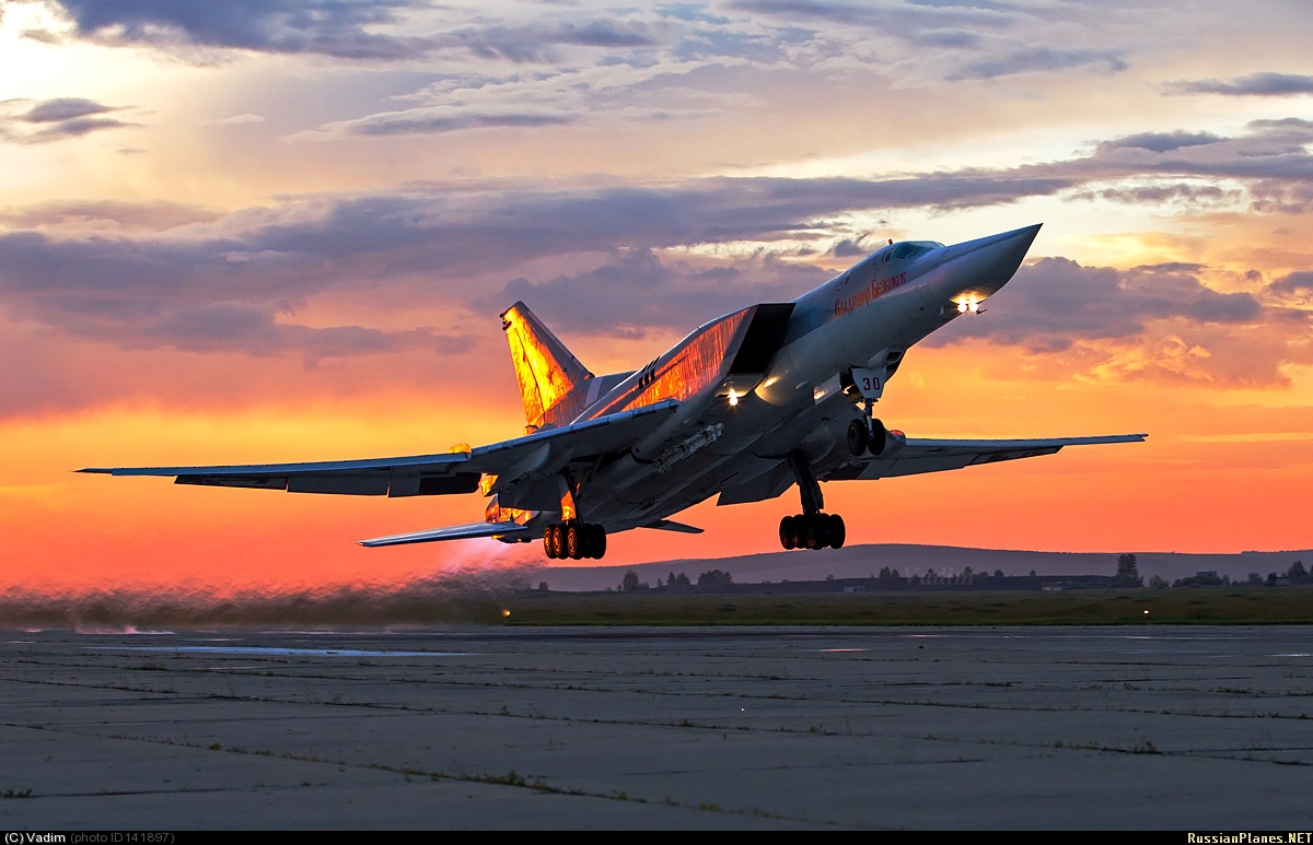 tu-22m_141897.jpg.78ad0cd498d4c96c650a62651233bee2.jpg