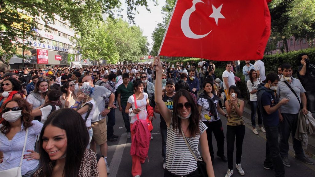 Turkey-Protest_Horo6-e1370314887439.jpg