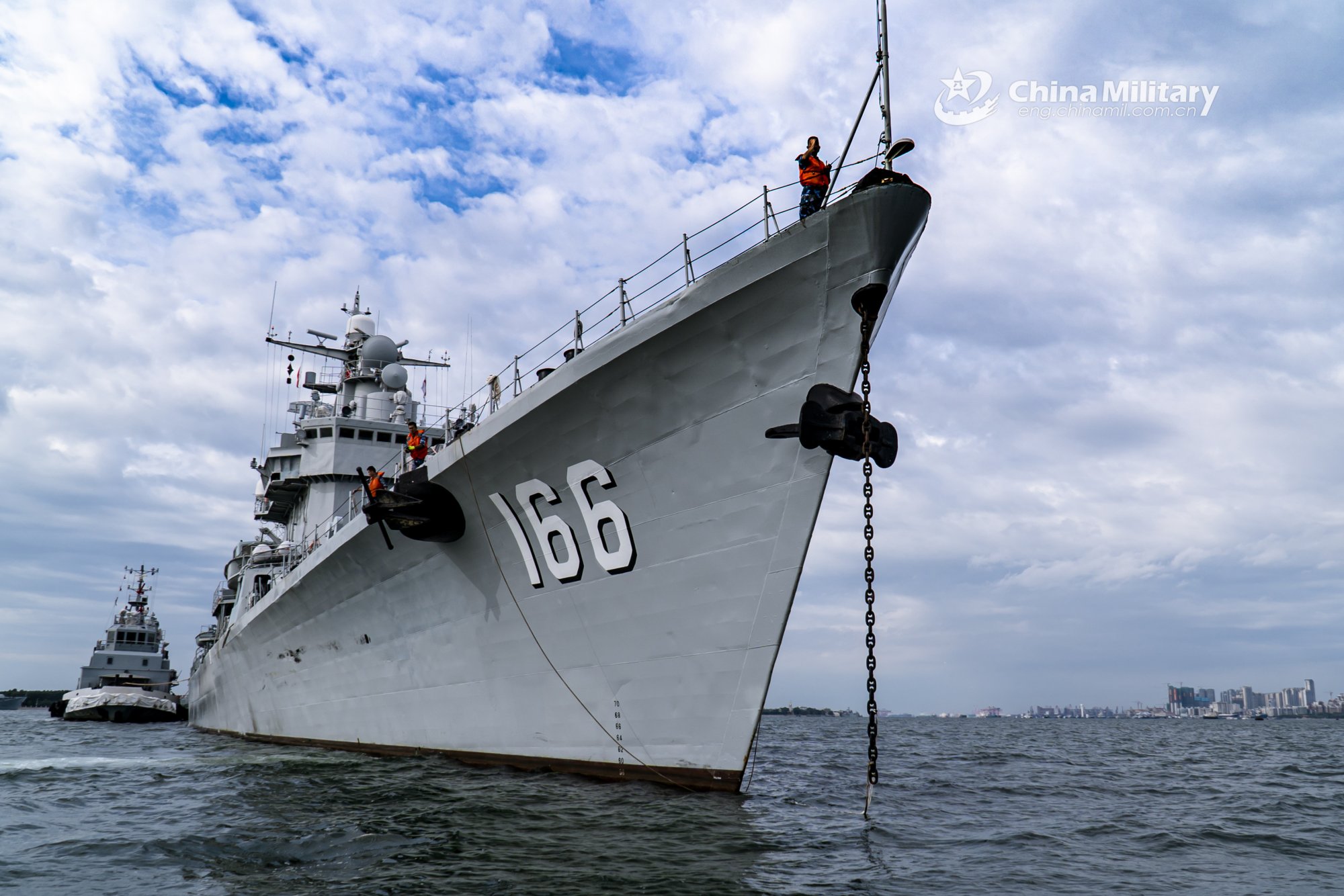 Type 051 DDG Zhuhai (Hull 166) - PLA Southern Theater Command.jpg