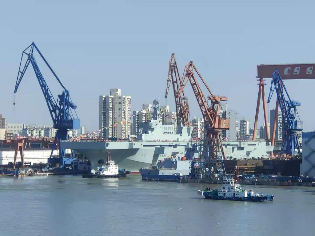 Type 075 LHD #3 and Pakistani Navy 2nd type 054A_P Frigate launch at Hudong-Zhonghua Shipyard ...jpg