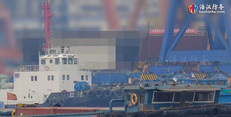 Type 075 LHD at HDZH 20190312.jpeg