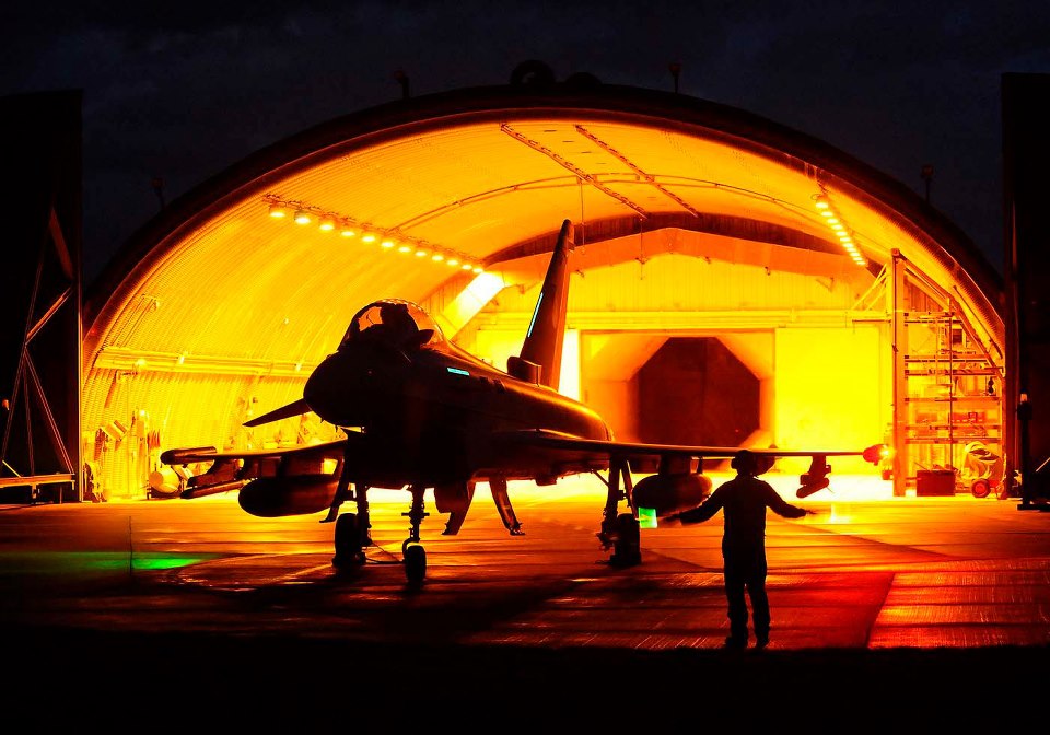 Typhoon all set for a night sortie..jpg