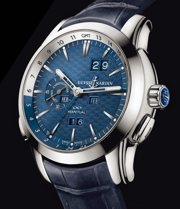 Ulysse-Nardin-Perpetual-Calendar-blue-platinum-detail-Copy-620x720.jpg