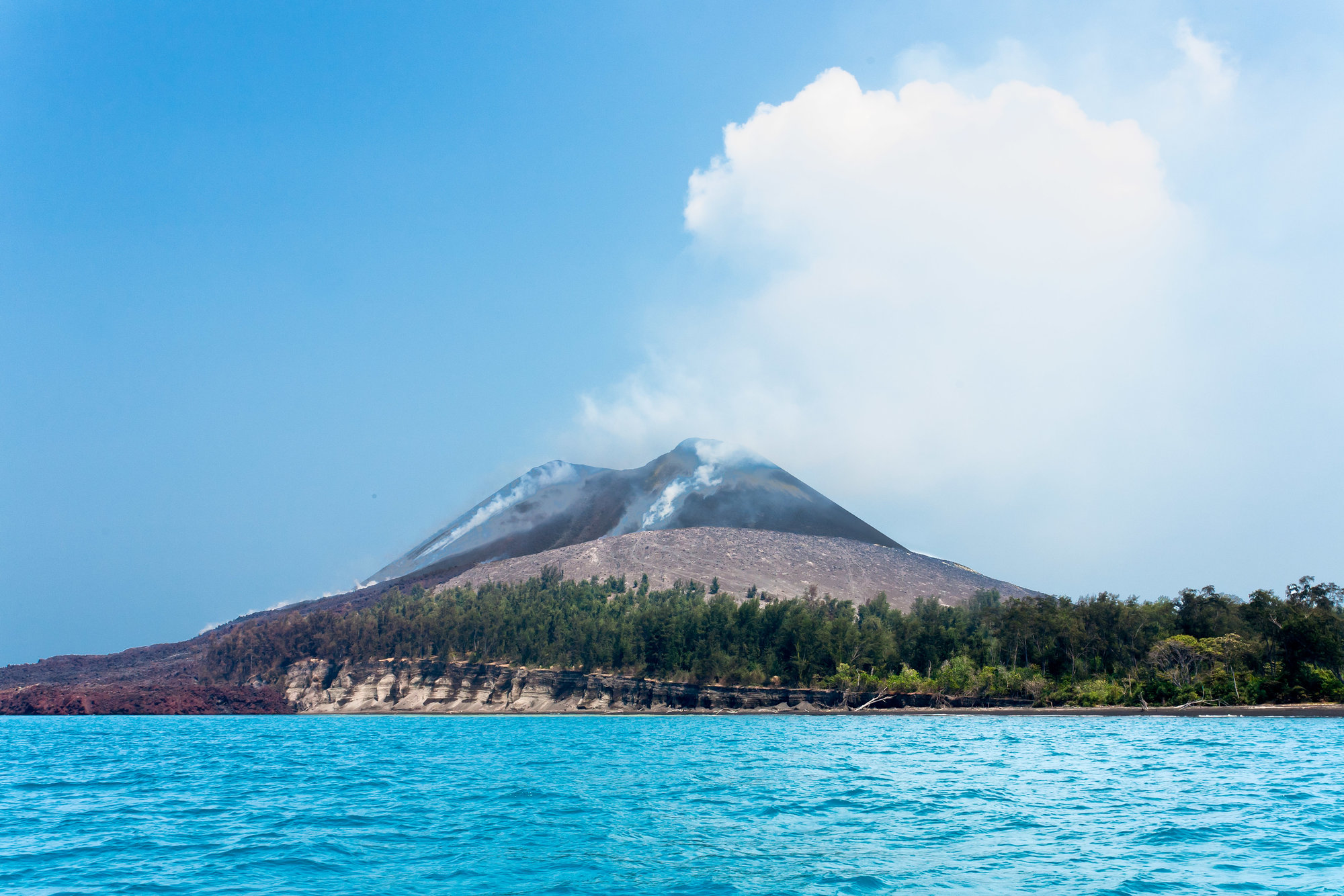 Uprising-mt_anak_krakatau.jpg