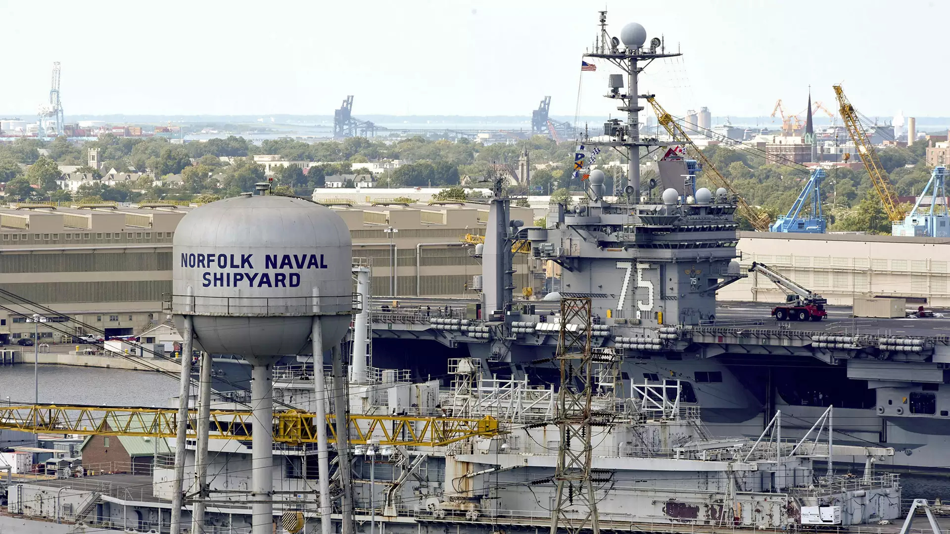 US Norfolk Naval Shipyard.jpg