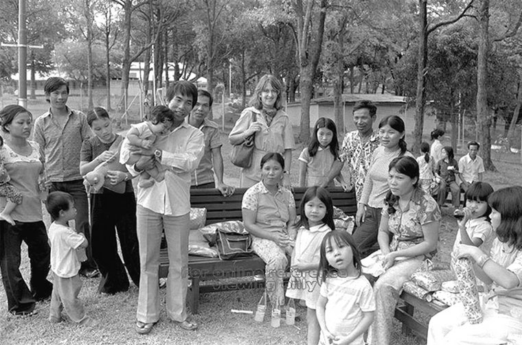 vietnamese-refugees-06.jpg