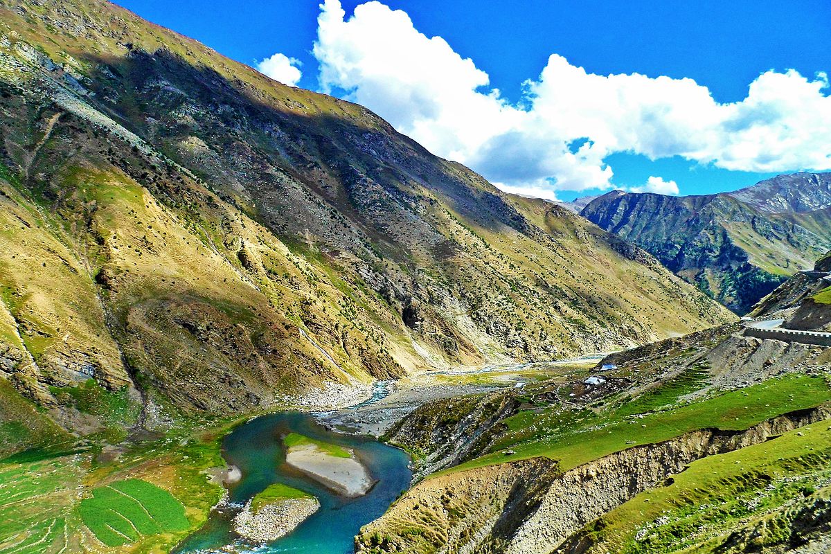 Waving_Kunhar_River._K.P.K.jpg