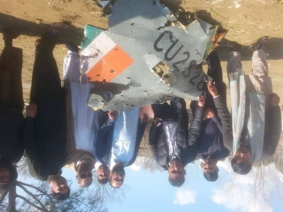 WRECKAGE of Indian Jet in Pak 27-2-2019(9) - Inverse.jpg