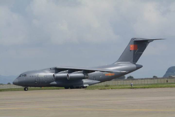 Y-20 minus serial - Zhuhai - 3.jpg