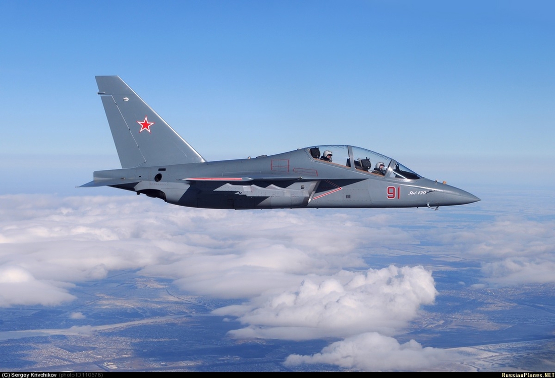 Yak-130-Ru-110578.thumb.jpg.eeaee6c3c8d4534ee7f11788fe774cef[1].jpg