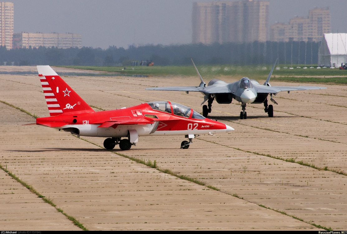 Yak-130-Ru-115194.thumb.jpg.76420b4f4df83adac1f7e098d4cf8ffb[1].jpg