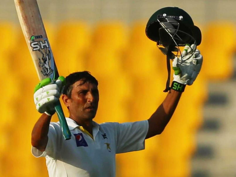 younis-khan-pakistan-ton.jpg