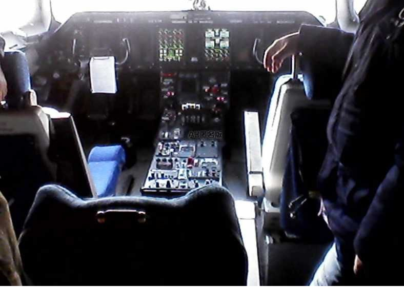 ZDK03cockpit_jp_(2).png