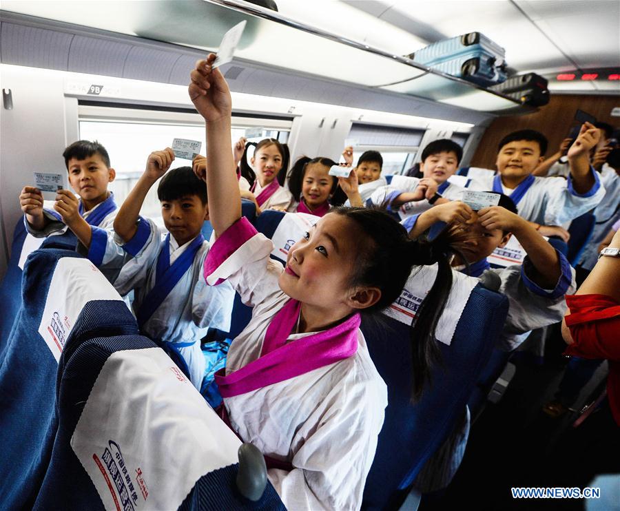 Zhengzhou-Xuzhou-hsr,10Sep2016.(7).jpg