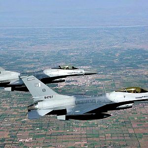 PAF-F-16_web_1_