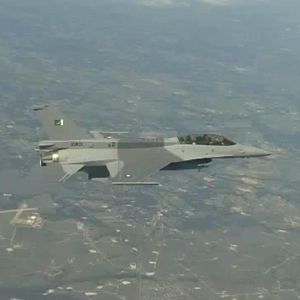 PAF F-16D Block 52