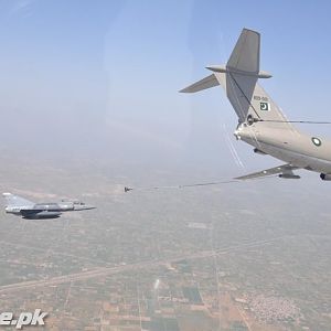 Mirage III_Refuelling