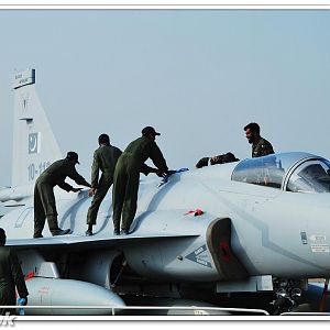 JF-17 Thunder @ Zhuhai 2010